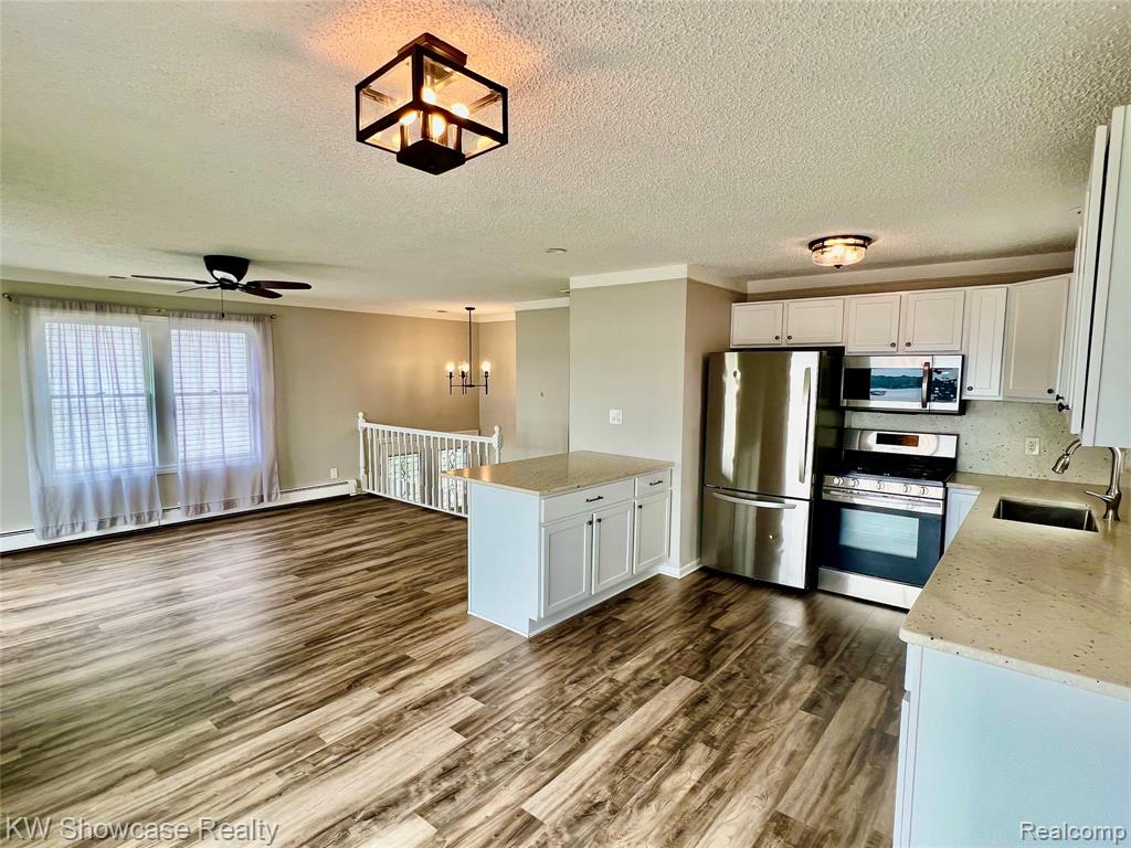1869 Union Lake Road Commerce Township, MI 48382 - Photo 16 of 32