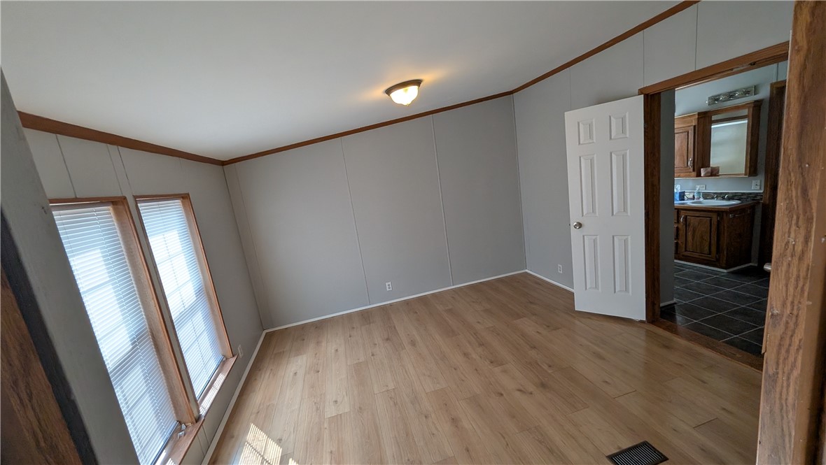 4205 Wethersfield Road Wethersfield, NY 14569 - Photo 5 of 20