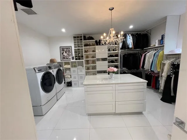 a view of livingroom with furniture