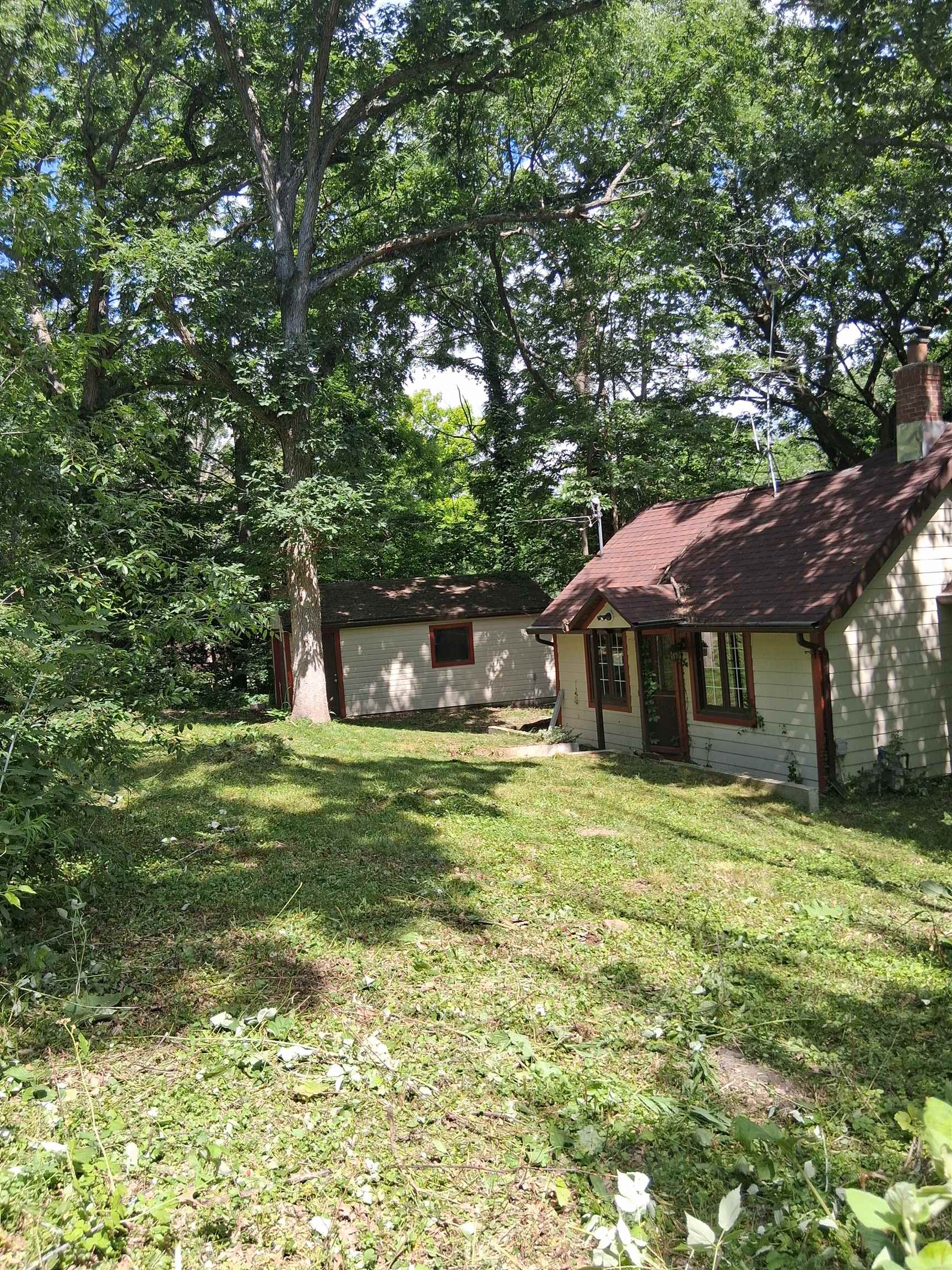 W8846 Hickory Road Delavan, WI 53115 - Photo 10 of 12