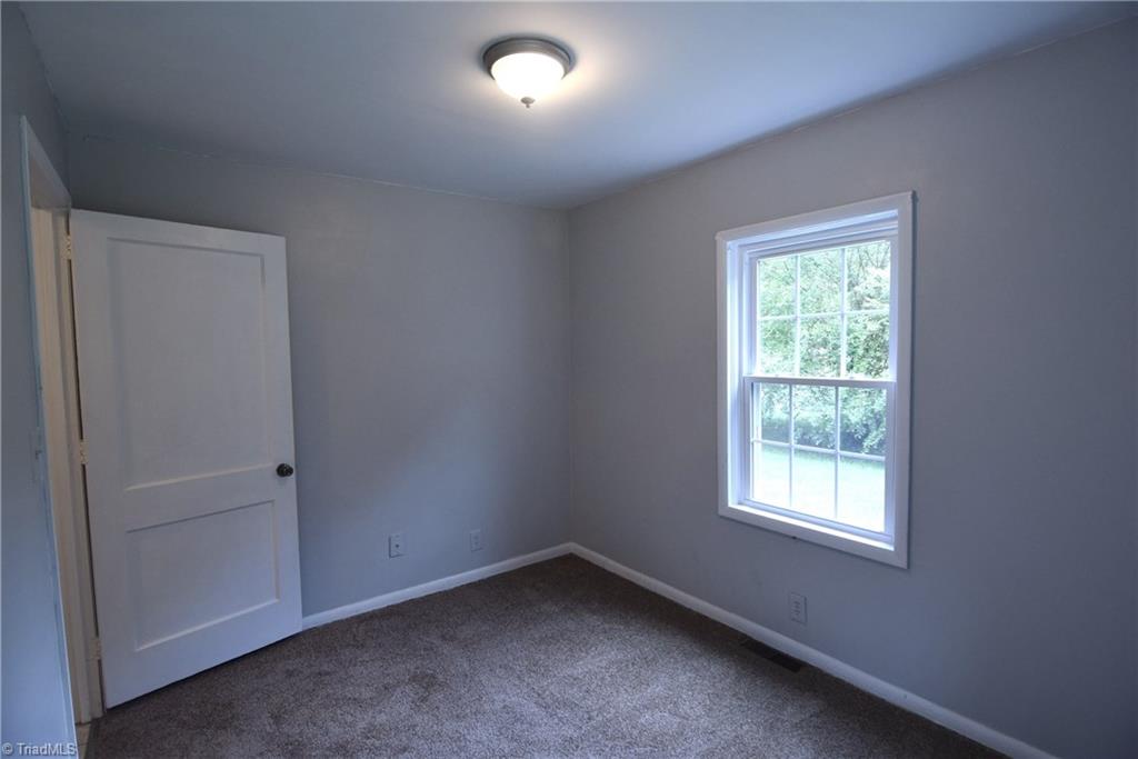 7831 Summerfield Road Summerfield, NC 27358 - Photo 15 of 26 Gallery Image 15