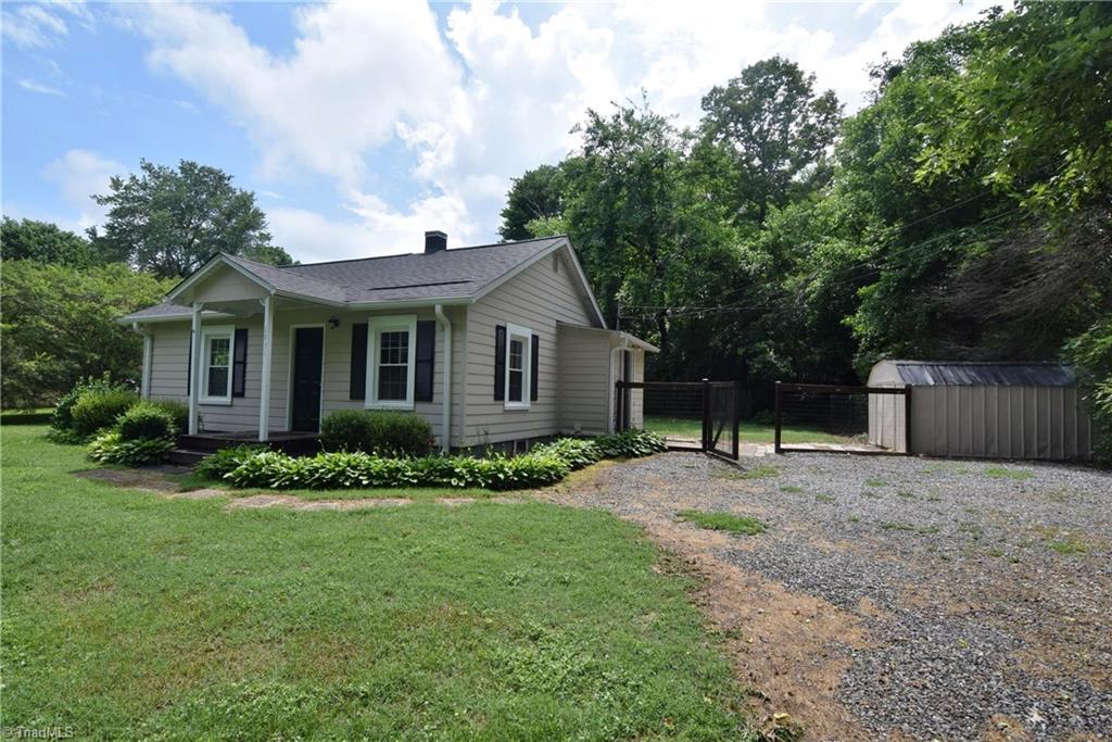 7831 Summerfield Road Summerfield, NC 27358 - Photo 4 of 26 Gallery Image 4