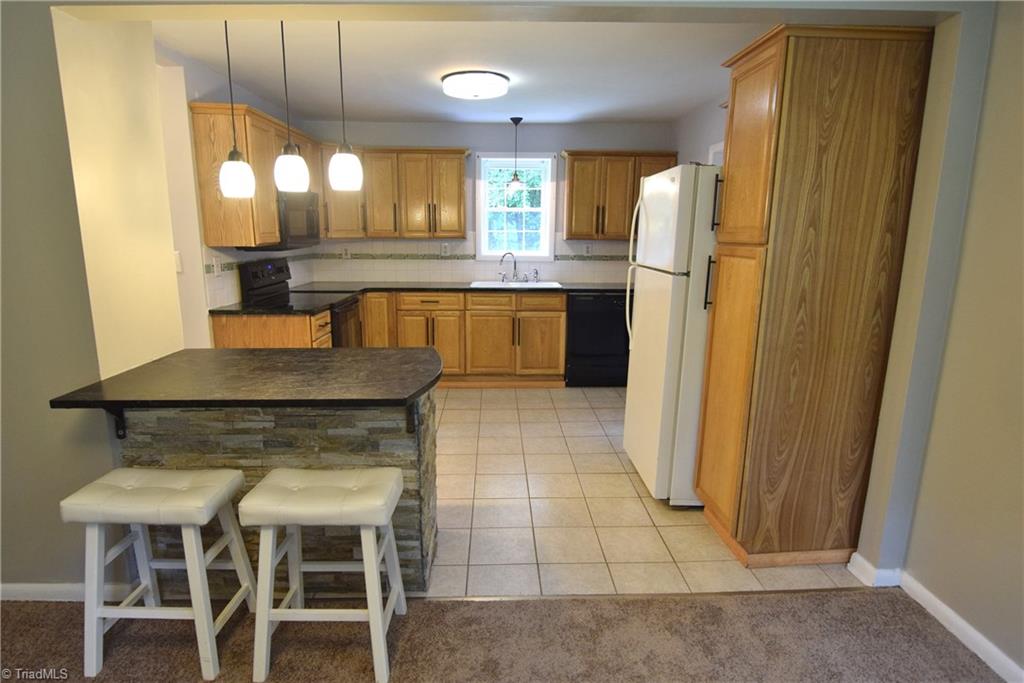 7831 Summerfield Road Summerfield, NC 27358 - Photo 8 of 26 Gallery Image 8