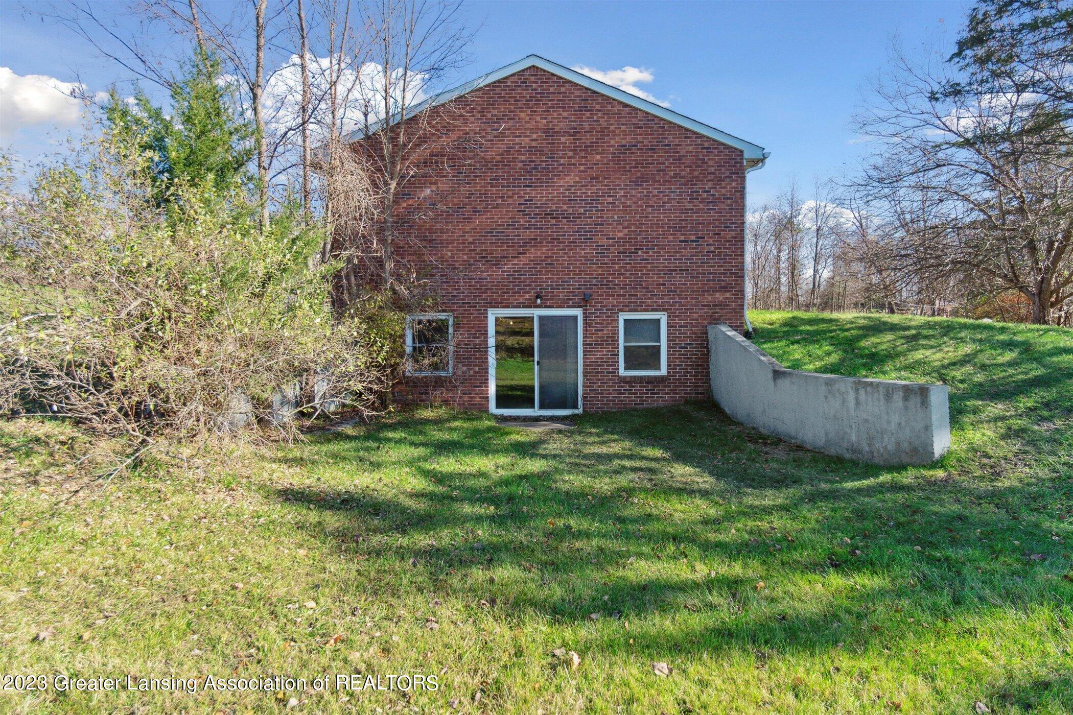 2110 West Barron Road Howell, MI 48855 - Photo 29 of 48 38-2110-W-Barron-Rd-Howell-MI-48855-Wind