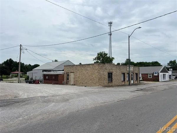 $154,000 | 212 West 2nd Street, Montgomery City, MO 63361