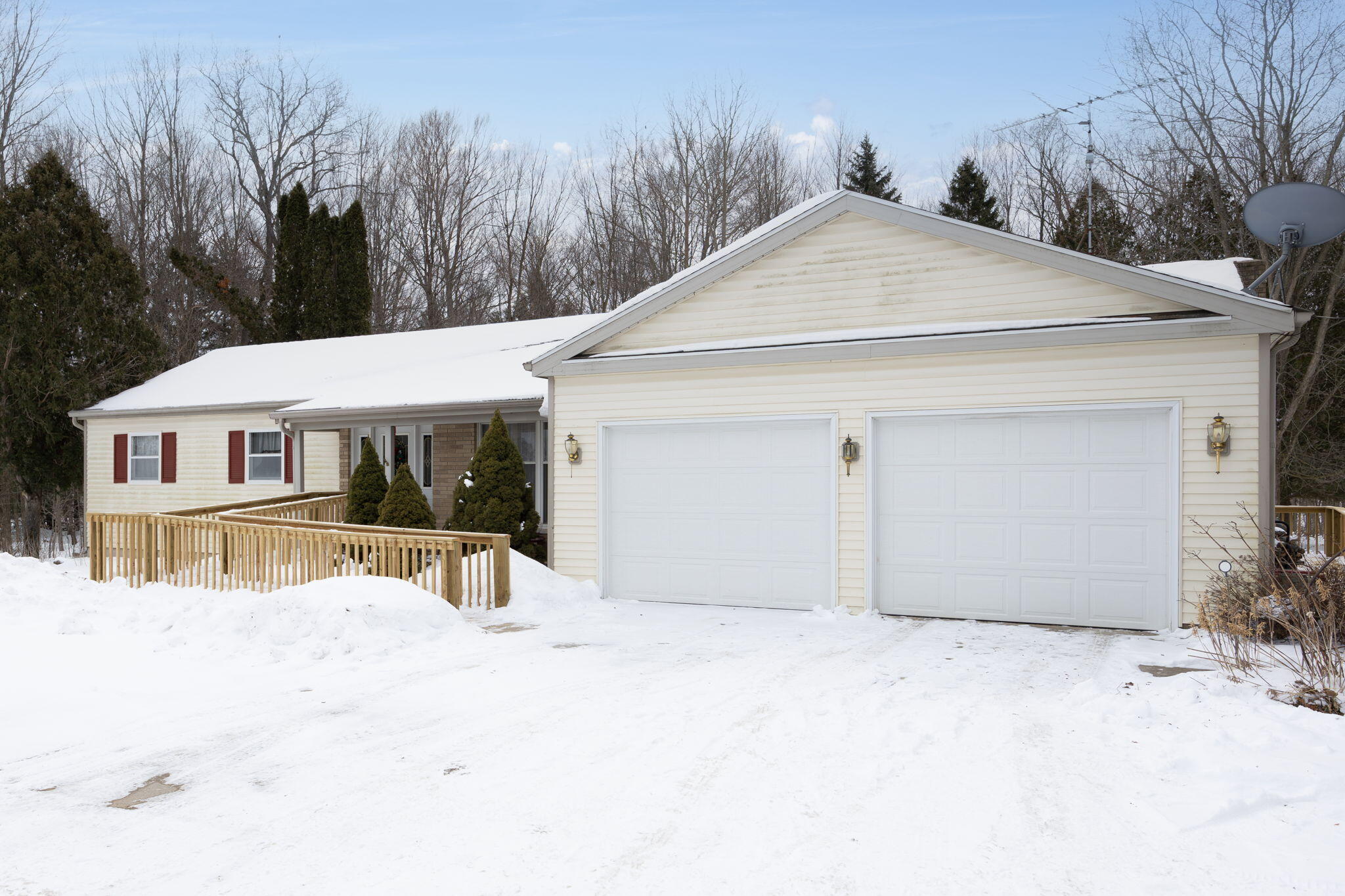 8876 20th Avenue Remus, MI 49340 - Photo 2 of 41 2-web-or-mls-3Y2A2203-Edit