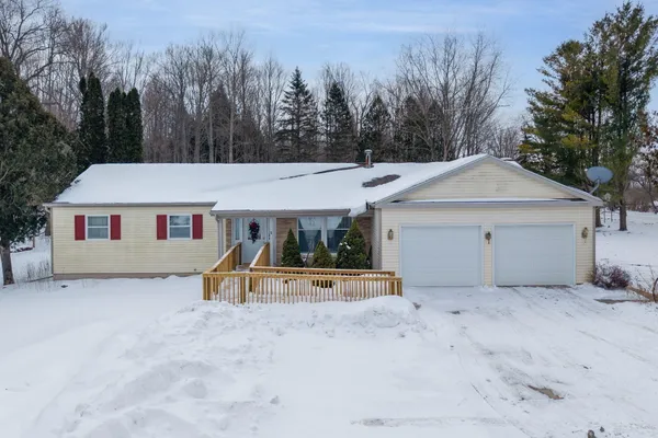 $232,500 | 8876 20th Avenue, Remus, MI 49340