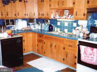 8 Browns Mills Road Cookstown, NJ 08511 - Photo 4 of 4