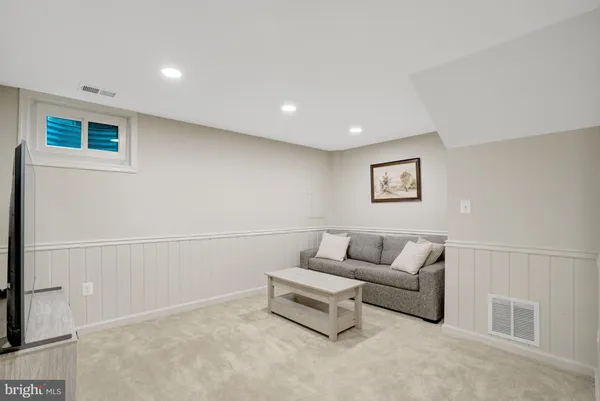 $539,000 | 6477 Brick Hearth Court, Alexandria, VA 22306