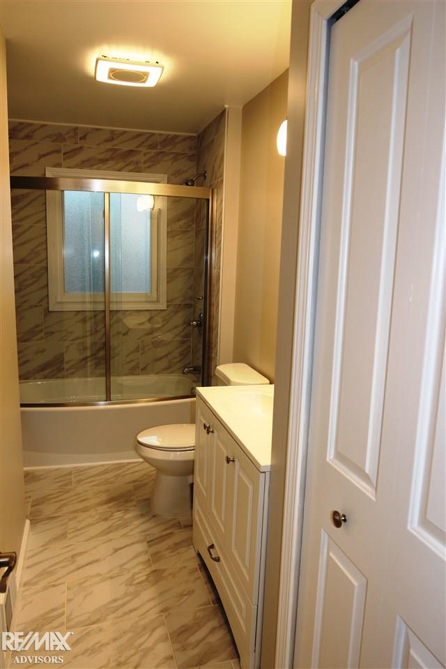 6696 Holland Road Algonac, MI 48001 - Photo 12 of 14 31366093-11.JPG