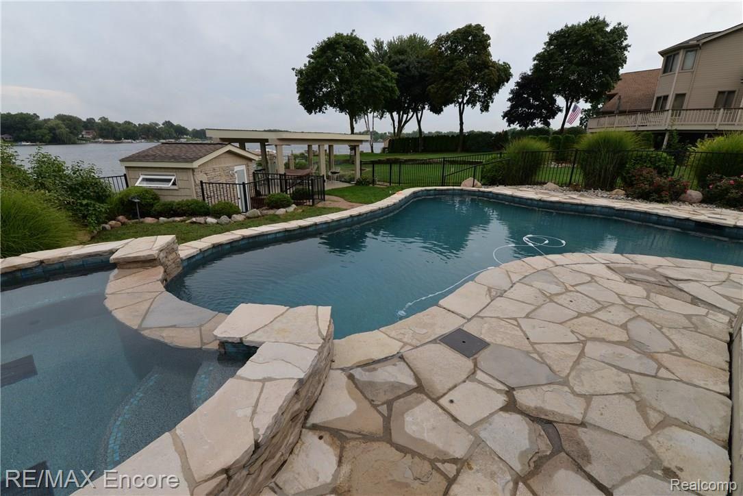 3523 Mann Road Clarkston, MI 48346 - Photo 22 of 86 3523 Mann Rd Waterford (48).JPG