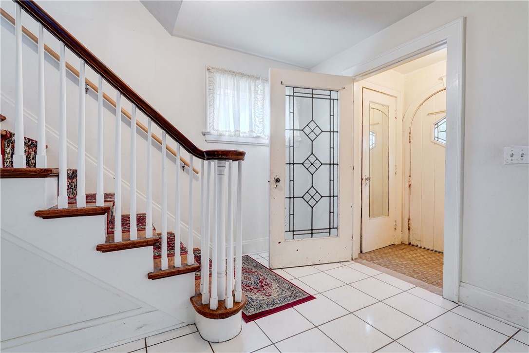 70 Kemphurst Road Rochester, NY 14612 - Photo 2 of 15 Front Entry