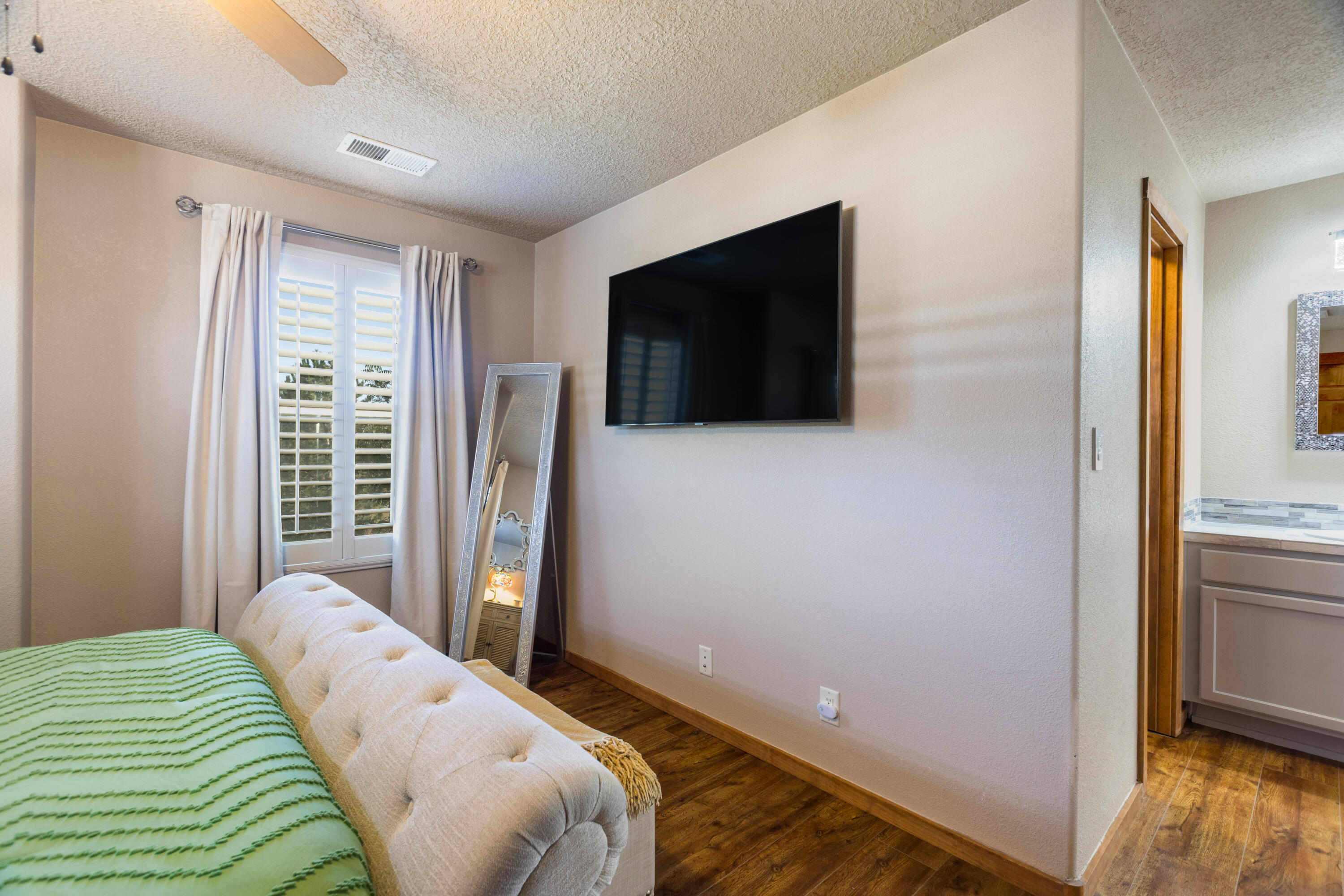 5735 Strand Loop Southeast Albuquerque, NM 87106 - Photo 20 of 34 Gallery Image 20