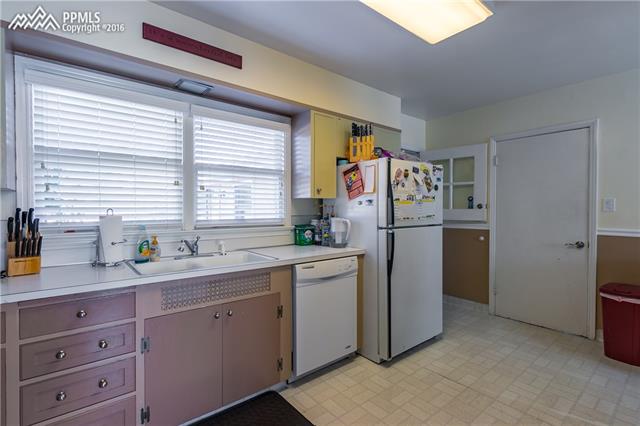 48 Marland Road Colorado Springs, CO 80906 - Photo 13 of 36 Gallery Image 13