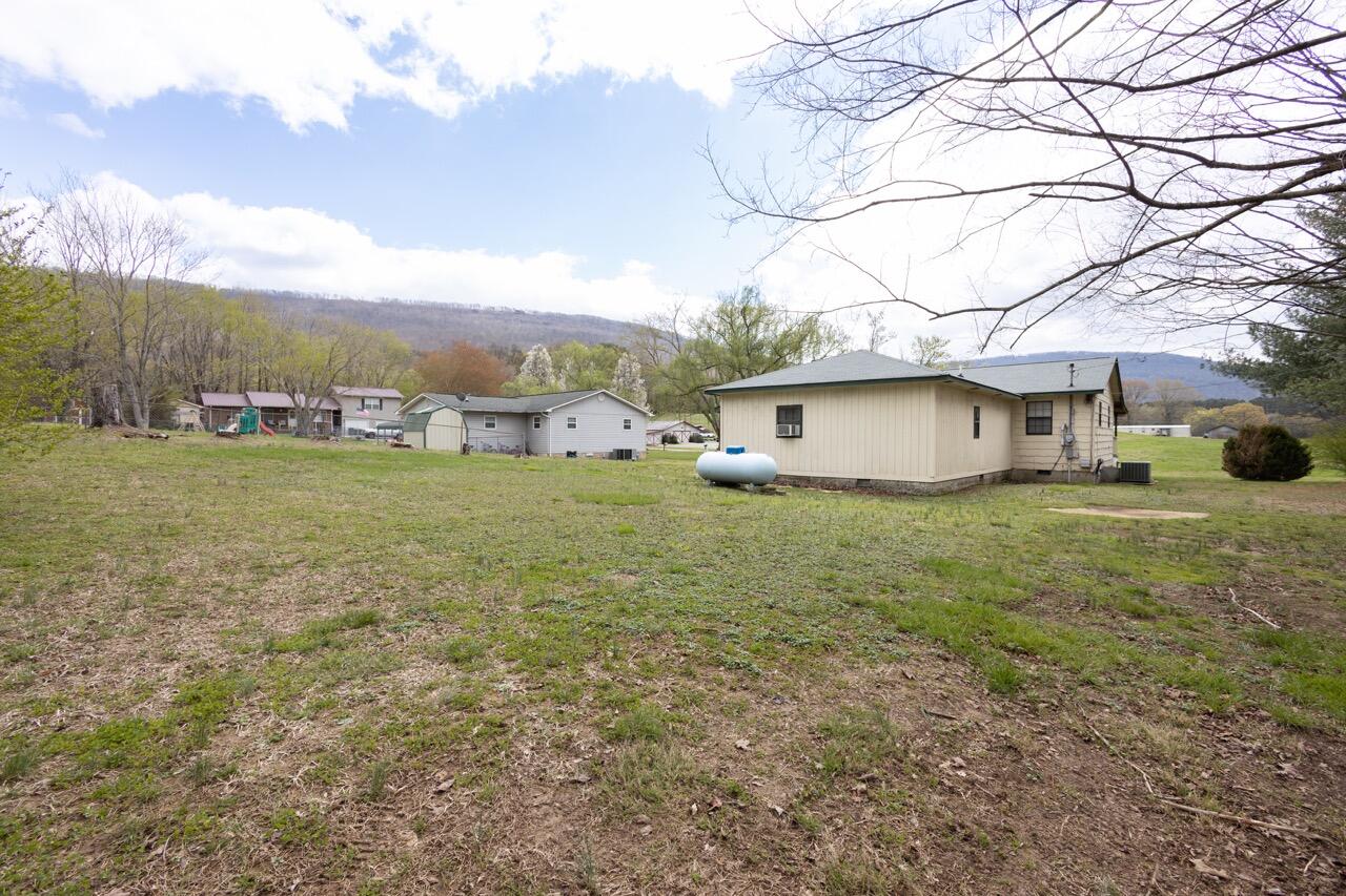 157 Dempsey Road Whitwell, TN 37397 - Photo 19 of 36 157 Dempsey -07 Large