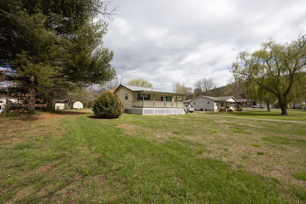 157 Dempsey Road Whitwell, TN 37397 - Photo 6 of 36 157 Dempsey -06 Large