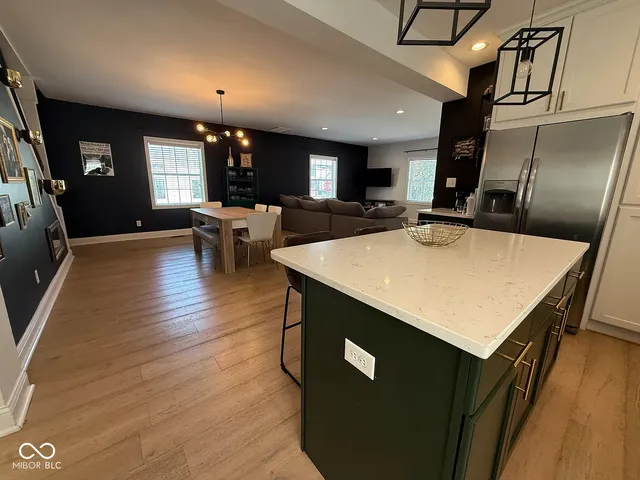 $2,800 | 1306 South East Street, Indianapolis, IN 46225