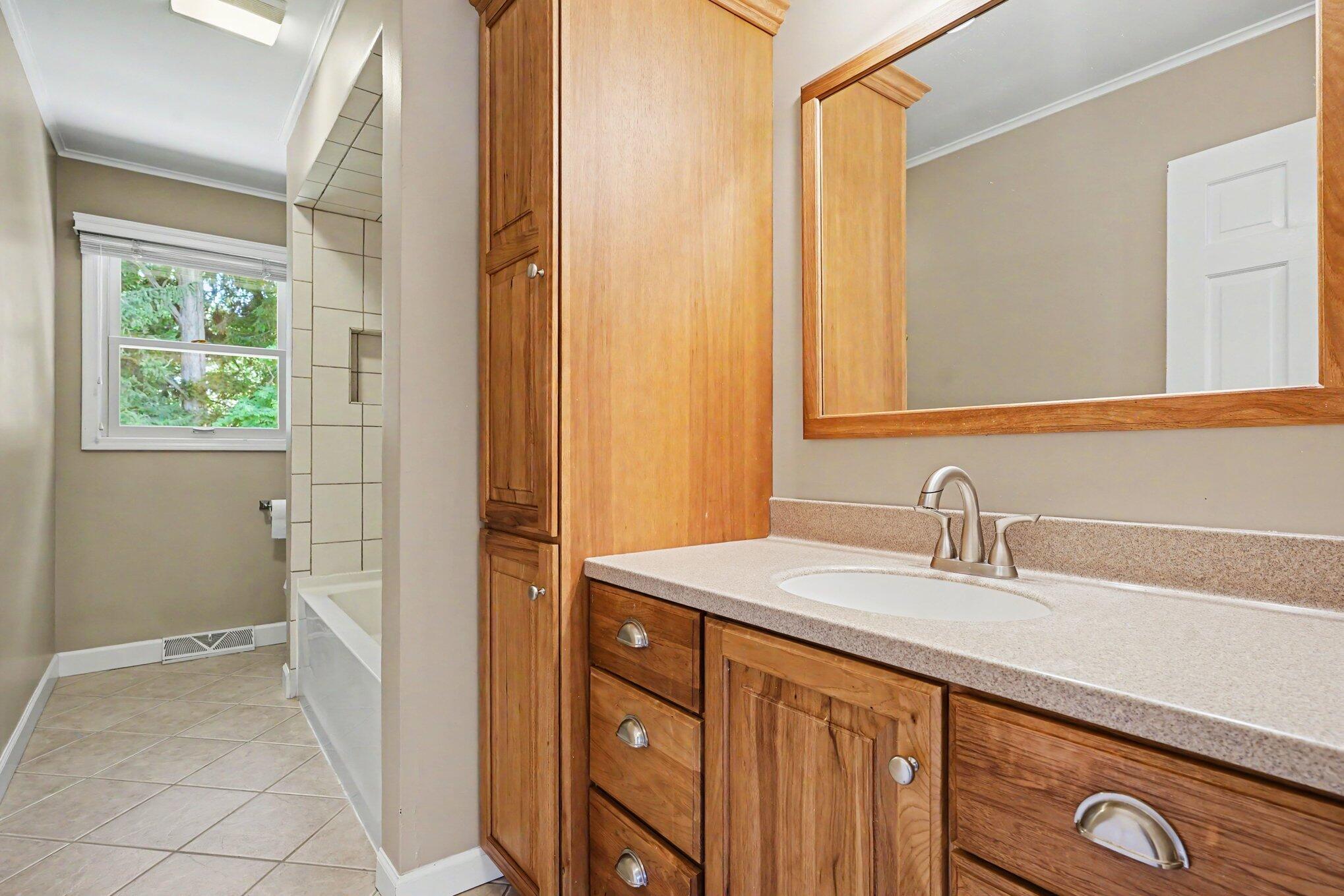 16115 Harbor View Drive Spring Lake, MI 49456 - Photo 25 of 49 017_file_3236