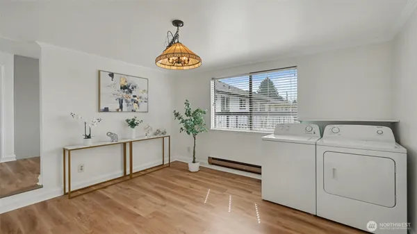 $925,000 | 7301 32nd Avenue South, Seattle, WA 98118