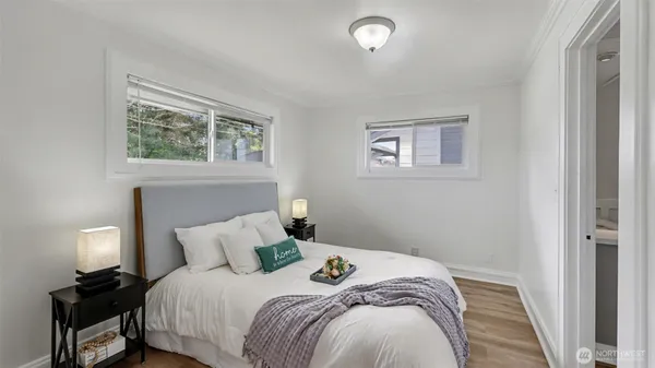 $925,000 | 7301 32nd Avenue South, Seattle, WA 98118