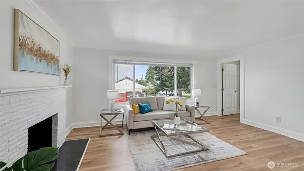 $925,000 | 7301 32nd Avenue South, Seattle, WA 98118