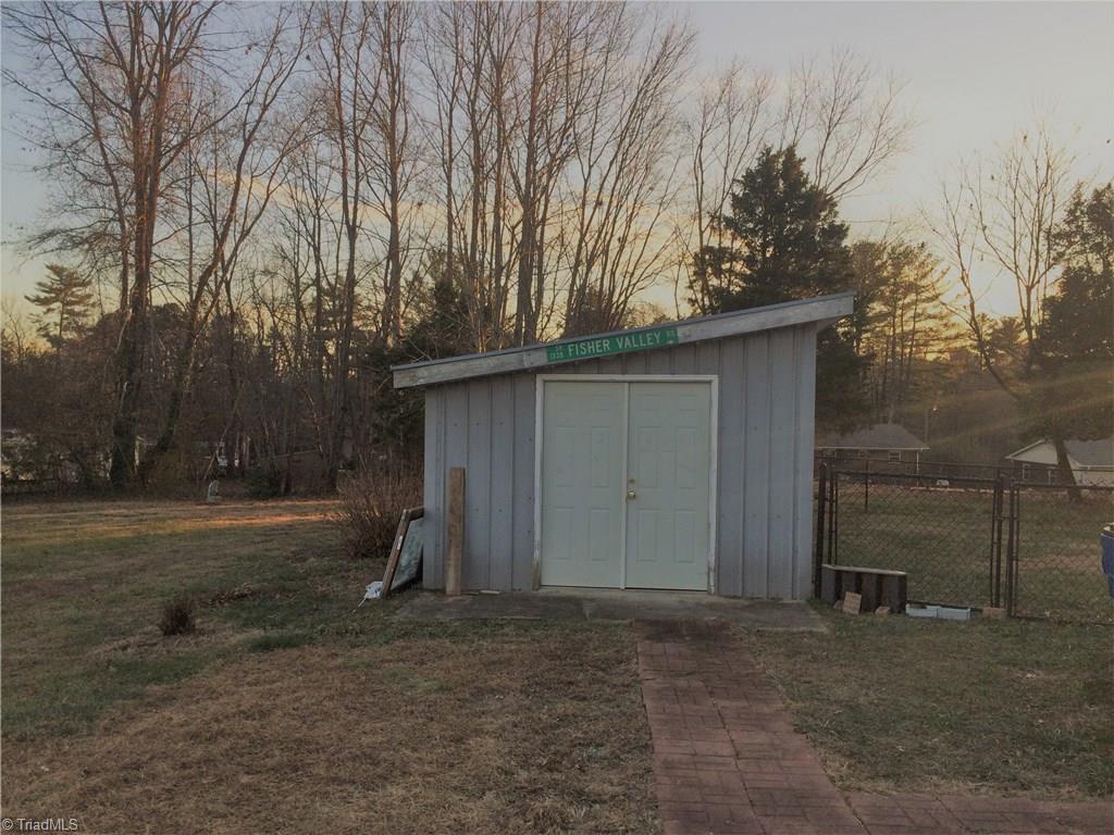 1619 Fancy Gap Road Mount Airy, NC 27030 - Photo 5 of 19 Gallery Image 5