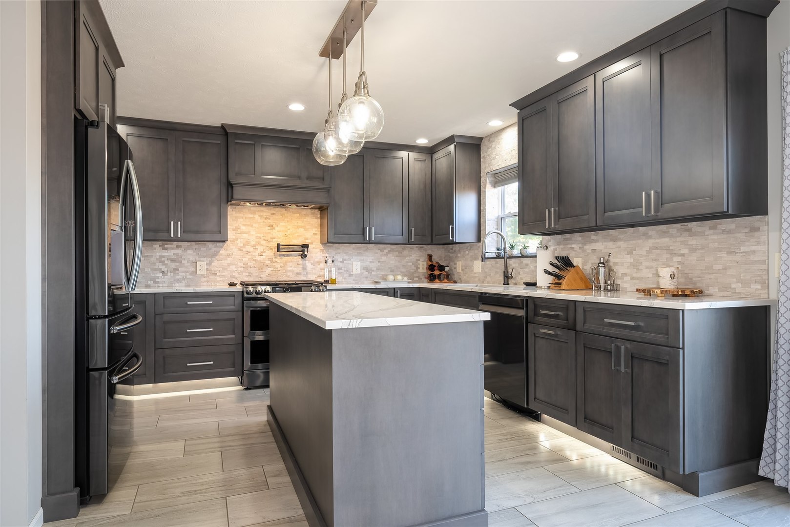 281 Macallen Lake Road Carlock, IL 61725 - Photo 12 of 50 Gallery Image 12