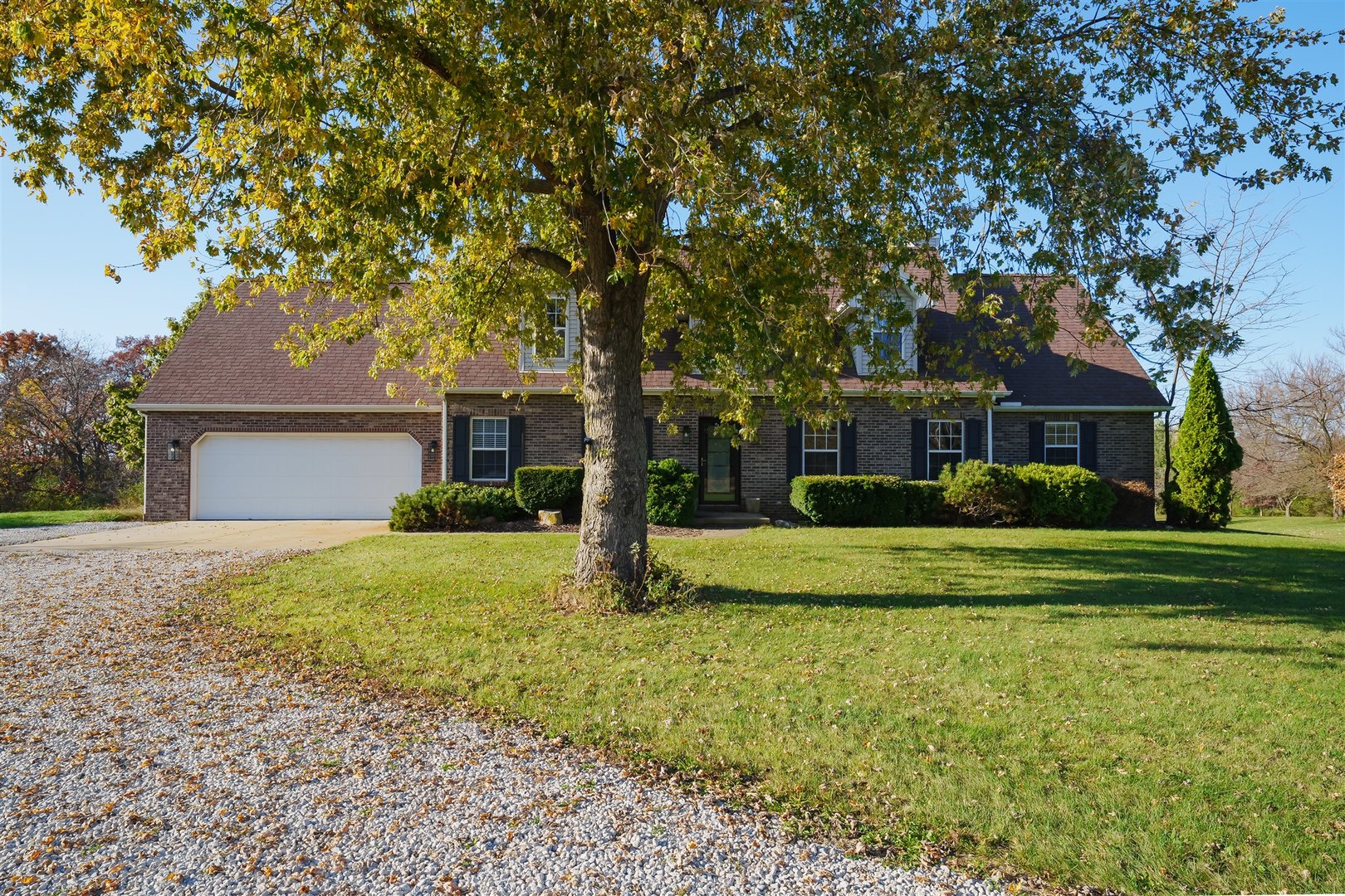 281 Macallen Lake Road Carlock, IL 61725 - Photo 3 of 50 Gallery Image 3