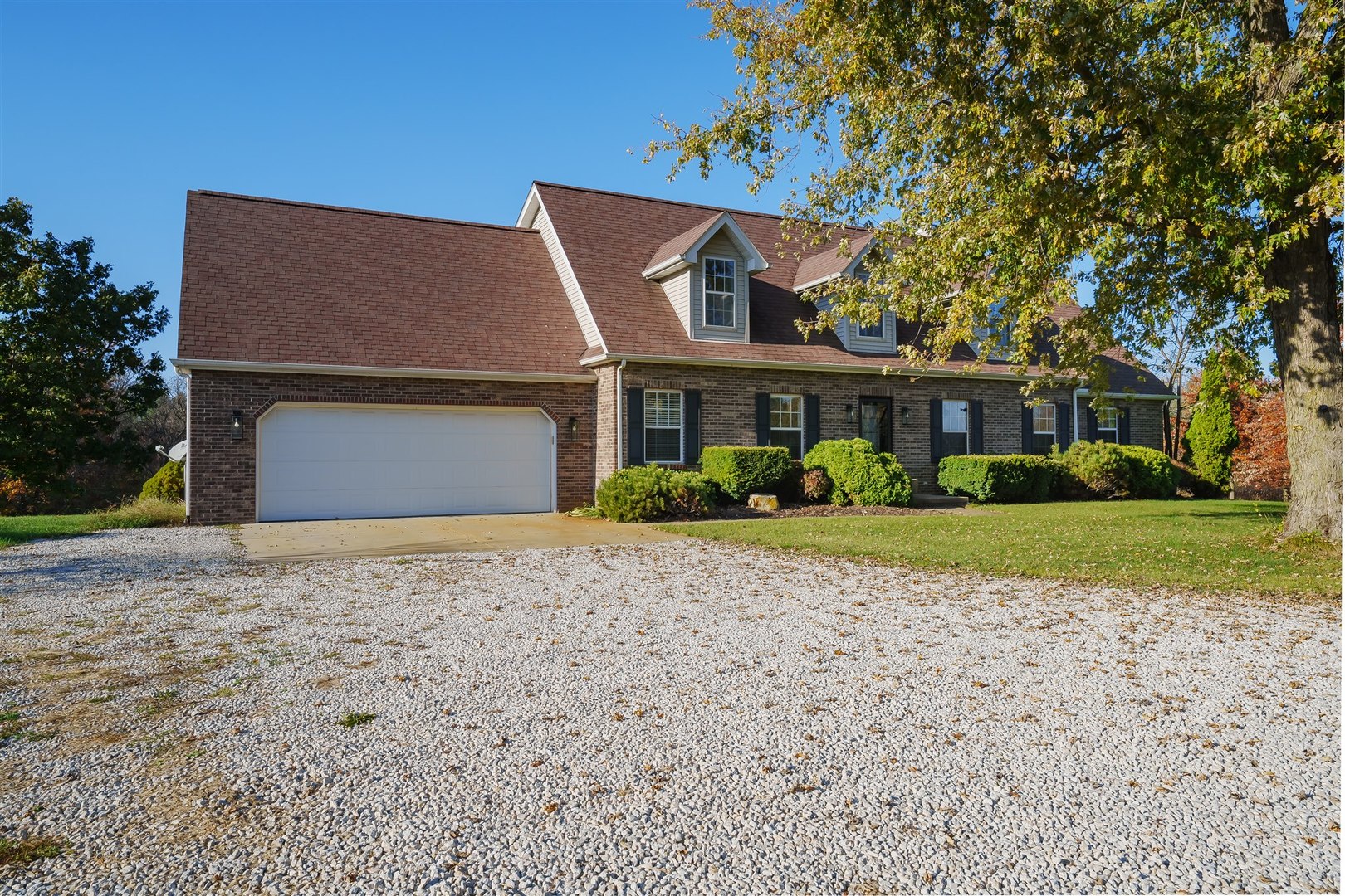 281 Macallen Lake Road Carlock, IL 61725 - Photo 4 of 50 Gallery Image 4