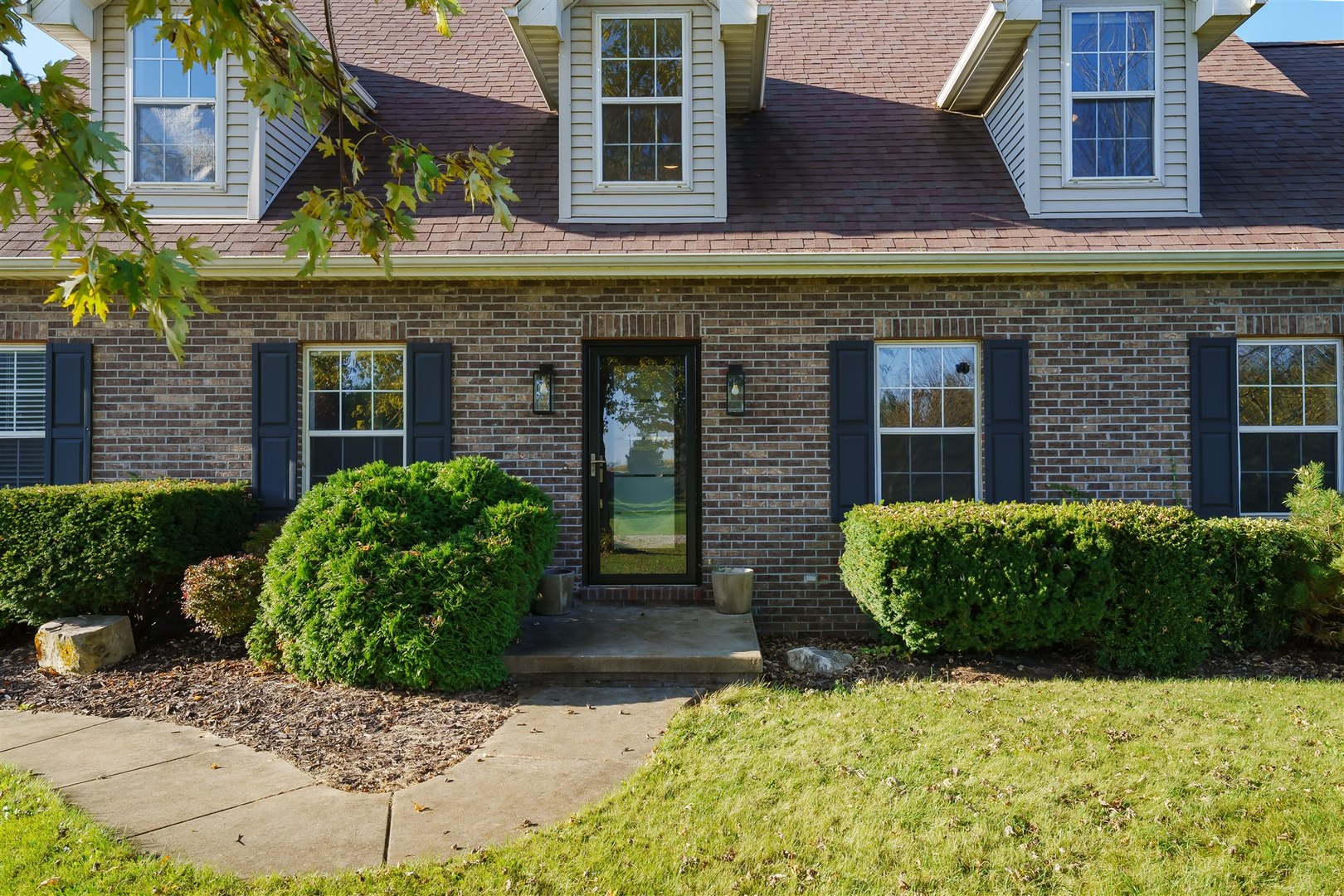 281 Macallen Lake Road Carlock, IL 61725 - Photo 5 of 50 Gallery Image 5