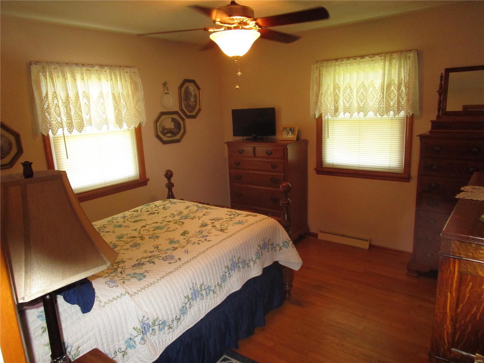 120 East Old Plank Road Chester, IL 62233 - Photo 15 of 28