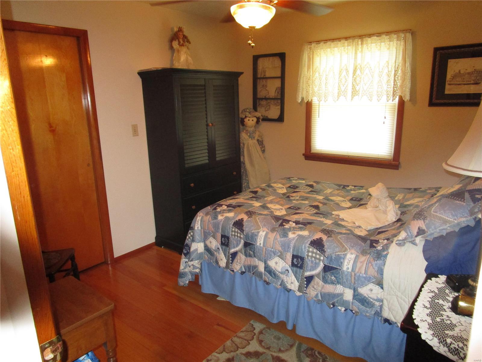 120 East Old Plank Road Chester, IL 62233 - Photo 17 of 28