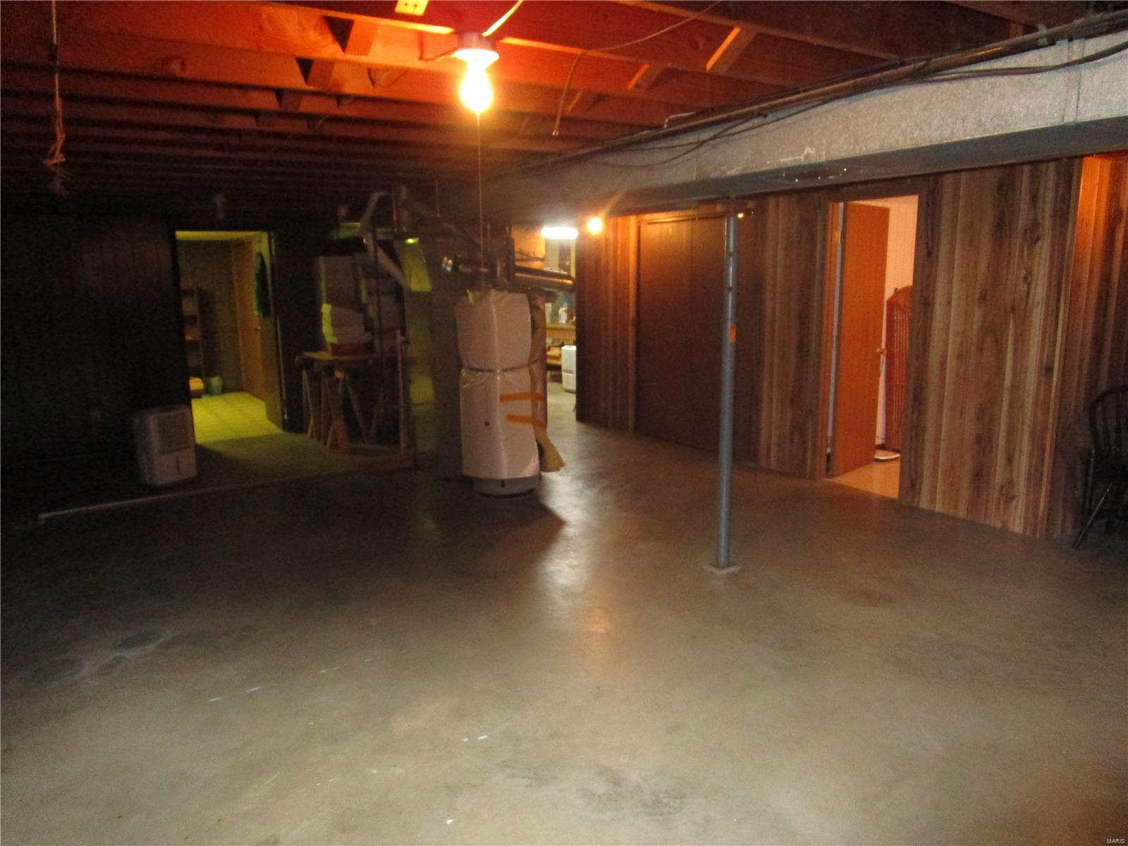120 East Old Plank Road Chester, IL 62233 - Photo 25 of 28