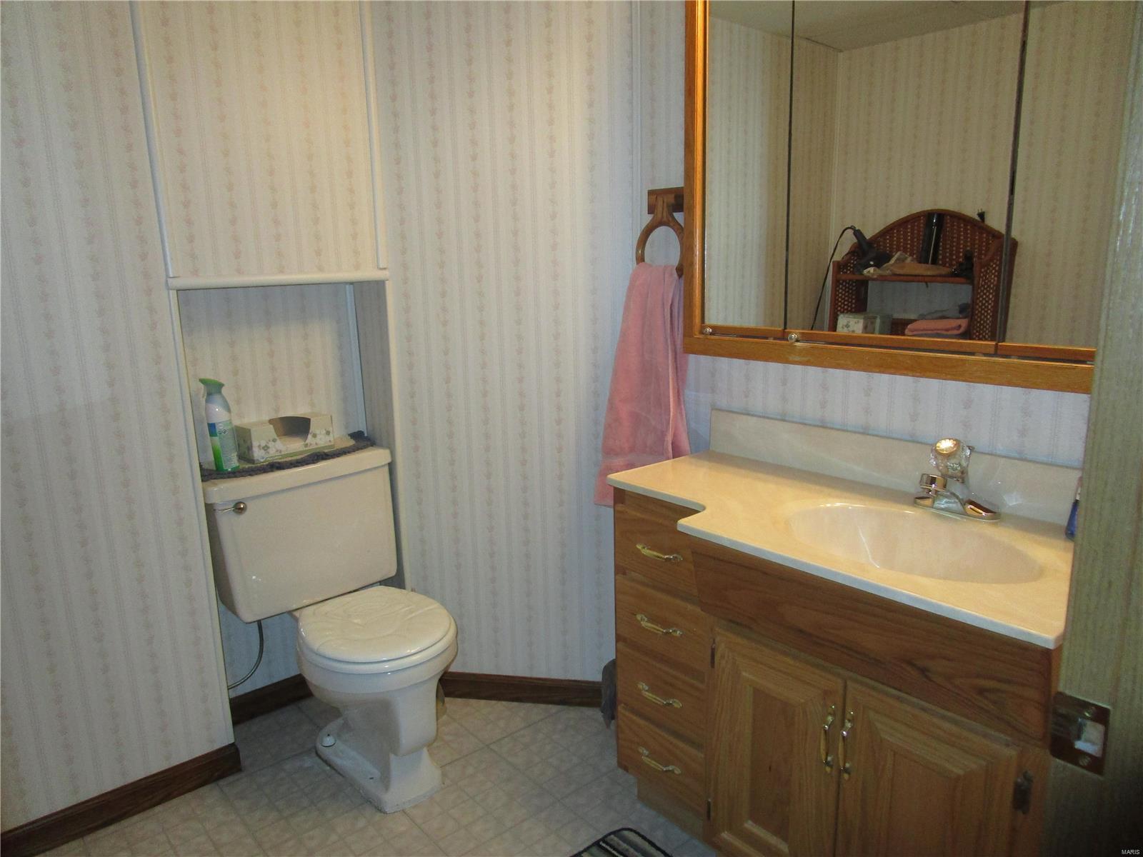 120 East Old Plank Road Chester, IL 62233 - Photo 26 of 28