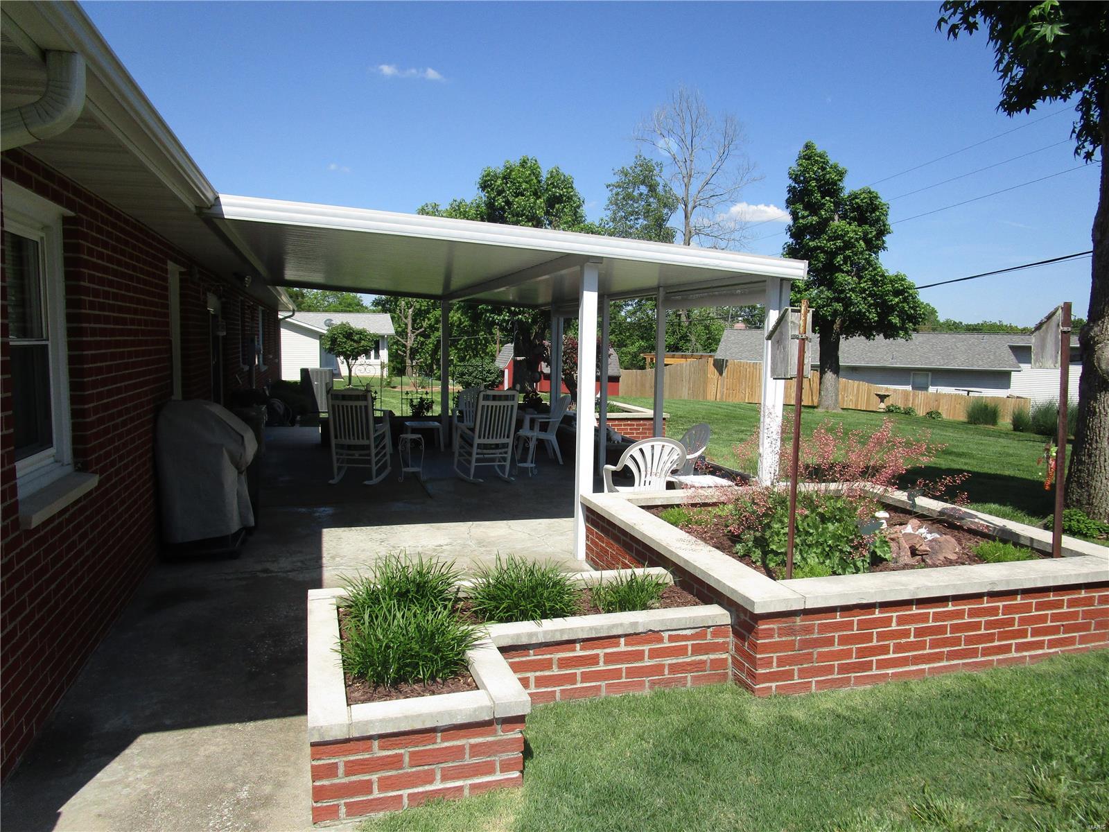 120 East Old Plank Road Chester, IL 62233 - Photo 5 of 28