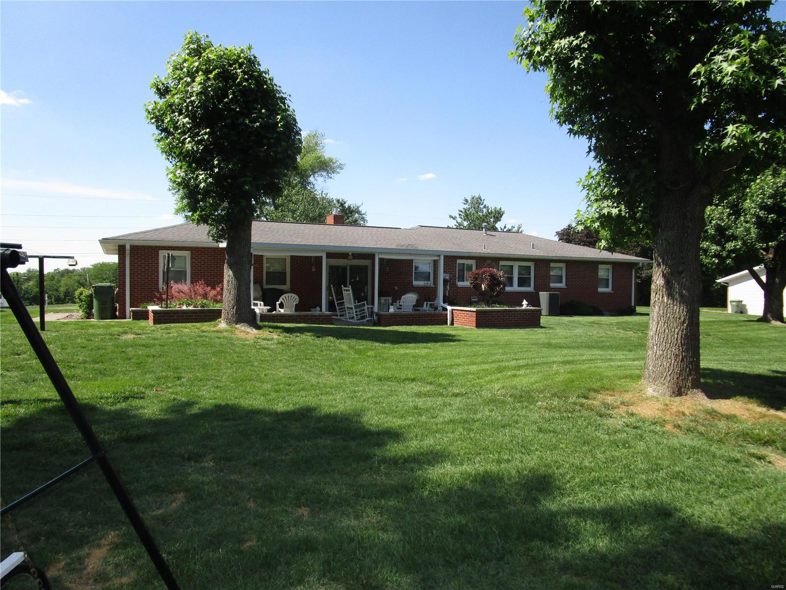 120 East Old Plank Road Chester, IL 62233 - Photo 10 of 28