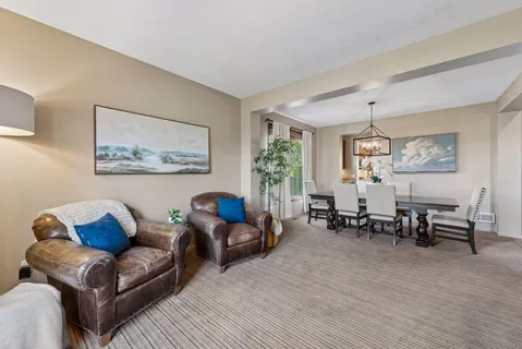 $950,000 | 1800 Carriage Drive, Victoria, MN 55386