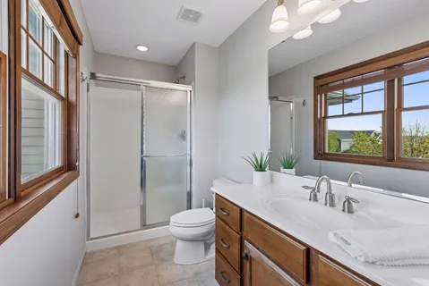 $950,000 | 1800 Carriage Drive, Victoria, MN 55386