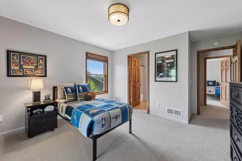 $950,000 | 1800 Carriage Drive, Victoria, MN 55386