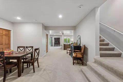 $950,000 | 1800 Carriage Drive, Victoria, MN 55386