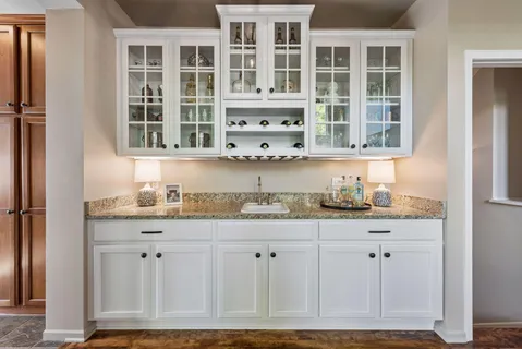 $950,000 | 1800 Carriage Drive, Victoria, MN 55386