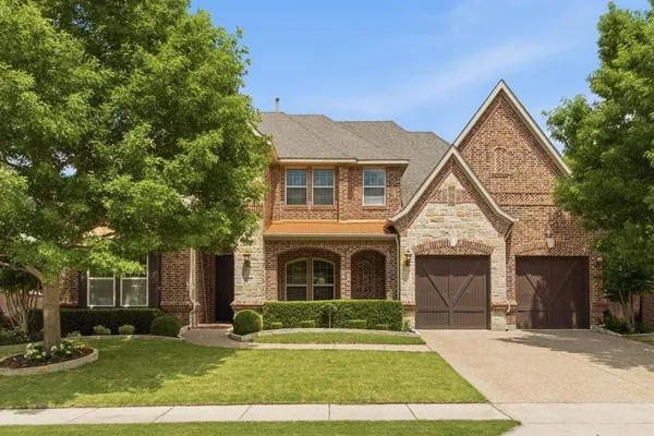 $1,175,000 | 100 Honeysuckle Way, Flower Mound, TX 75028