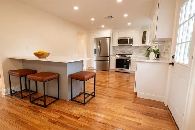 $1,275,000 | 33 Marla Lane, Reading, MA 01867