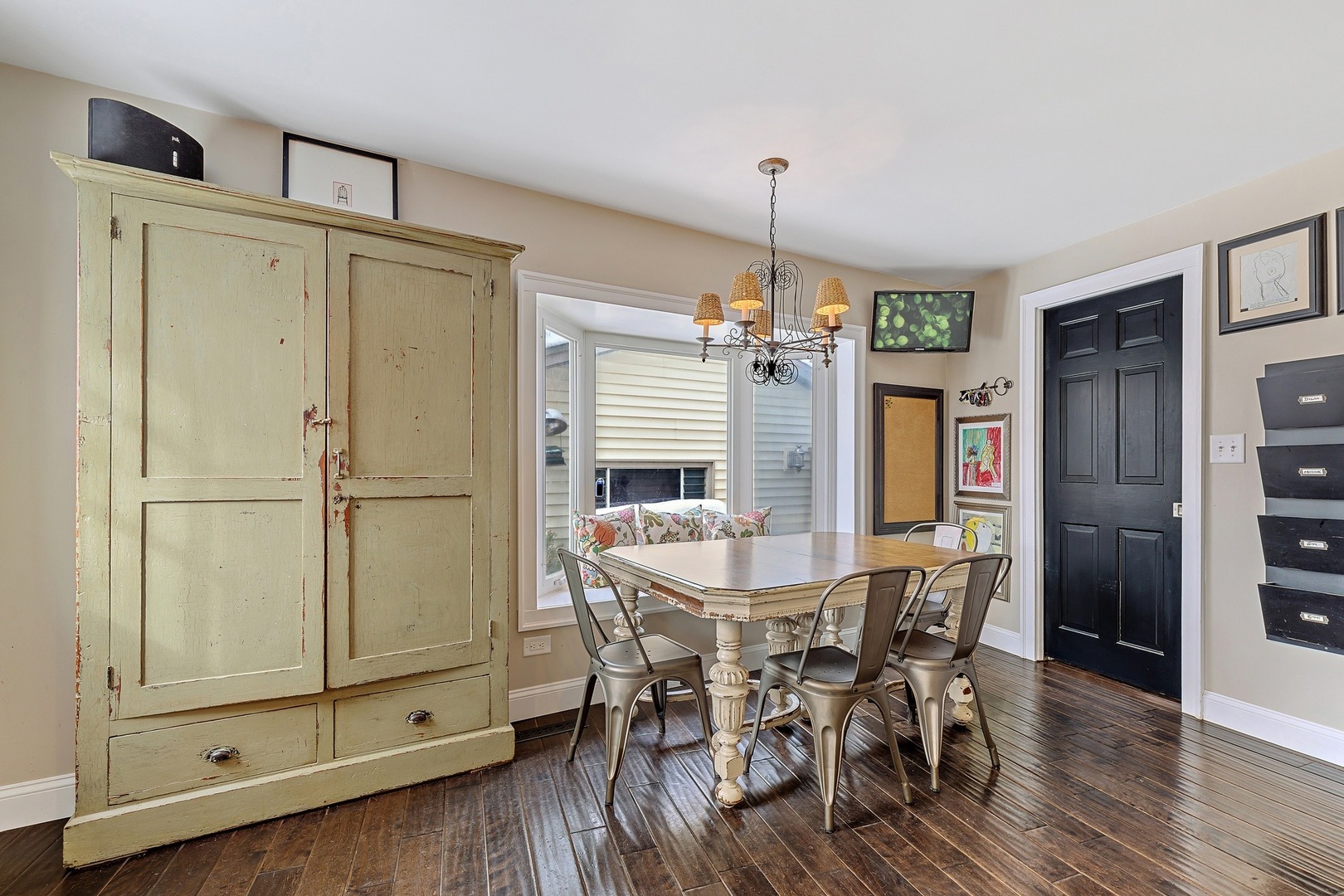 1078 Ridge Road Highland Park, IL 60035 - Photo 11 of 31 Gallery Image 11