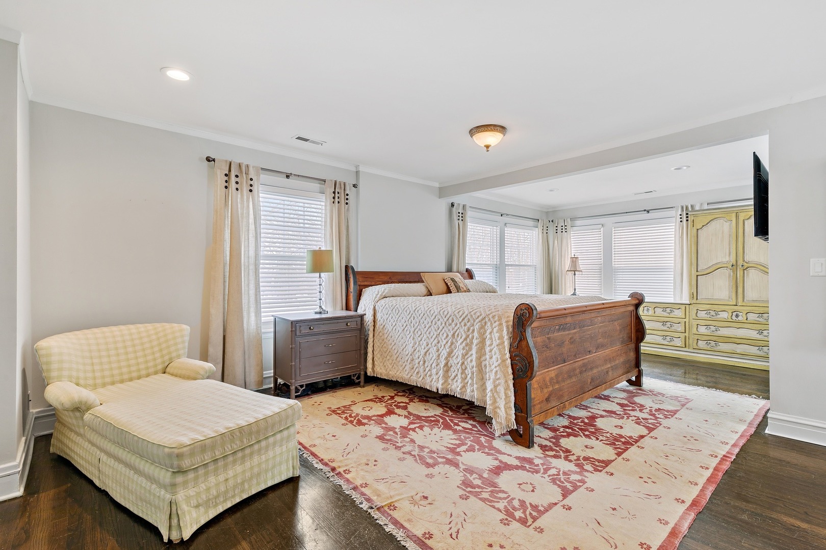 1078 Ridge Road Highland Park, IL 60035 - Photo 14 of 31 Gallery Image 14