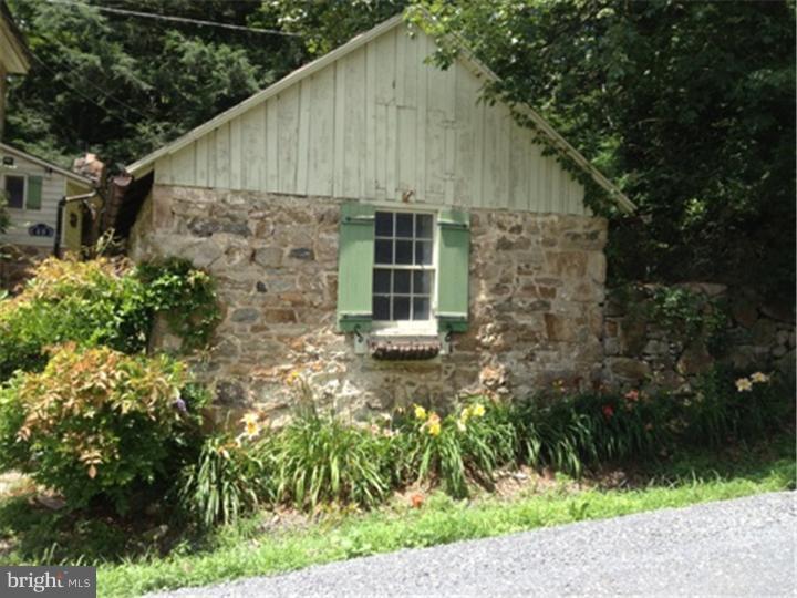 48 Captain Wolfe Road Barto, PA 19504 - Photo 8 of 12 Gallery Image 8