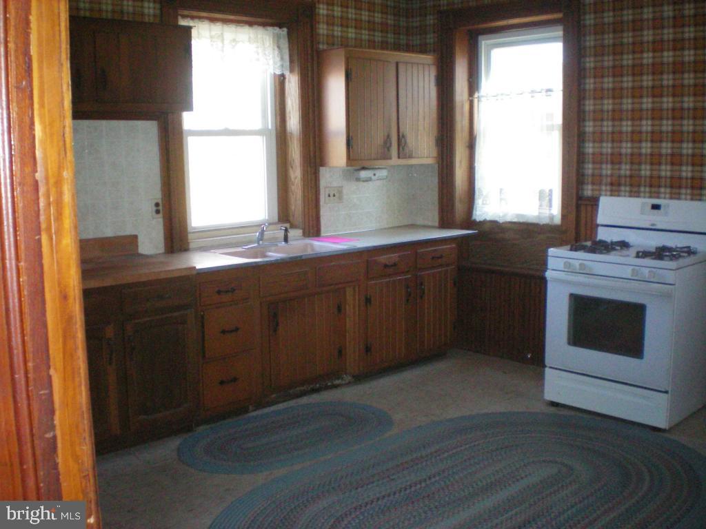 178 North Reamstown Road Stevens, PA 17578 - Photo 5 of 8 Gallery Image 5