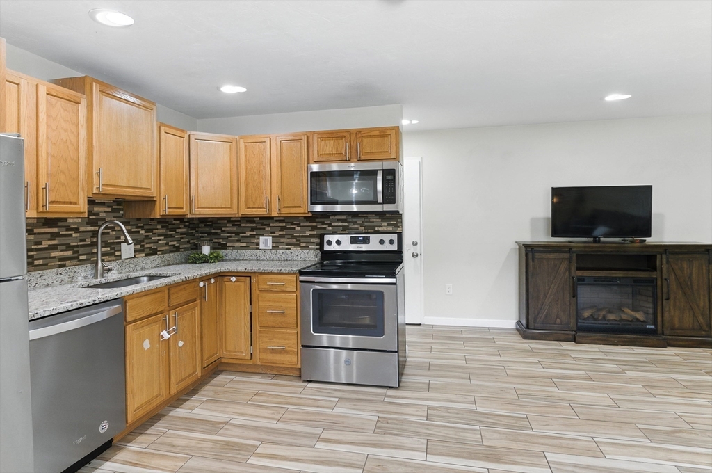 59 Mountview Drive Clinton, MA 01510 - Photo 25 of 42