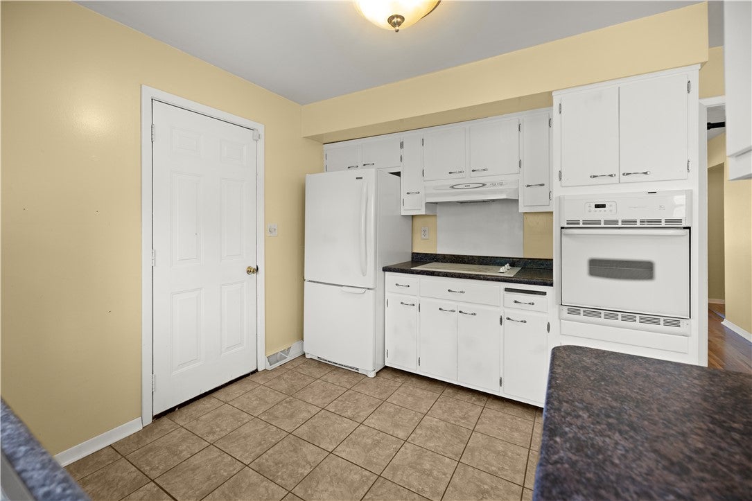 4103 Newcastle Drive Decatur, IL 62526 - Photo 8 of 26 Gallery Image 8