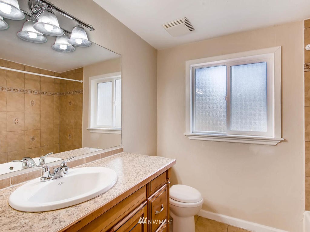 14526 167th Place Southeast Renton, WA 98059 - Photo 17 of 23 Gallery Image 17